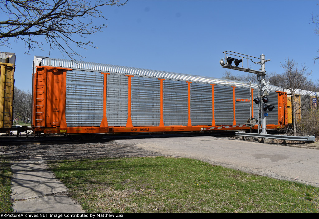 BNSF 25584 303012